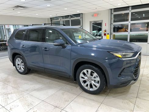 New 2026 Toyota Grand Highlander Limited image 1