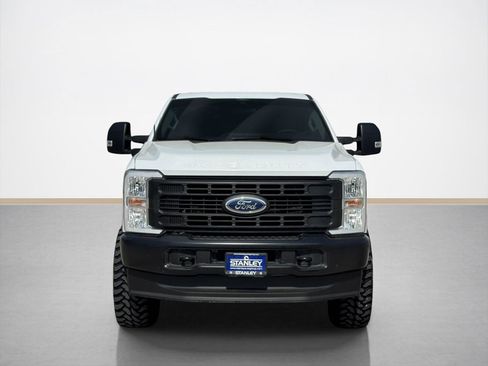 Used 2025 Ford F250 XL image 2