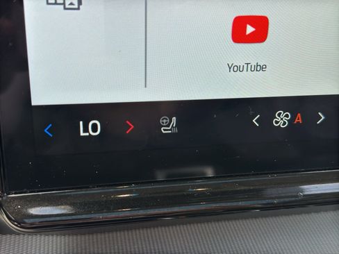 Used 2025 Ford Expedition Active AWD/4WD image 22