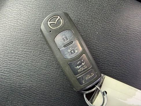 Used 2016 MAZDA MAZDA3 i Sport w/ Preferred Equipment Package image 16