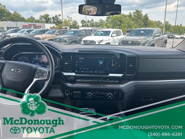 Used 2023 Chevrolet Silverado 1500 RST w/ Convenience Package II AWD/4WD image 3