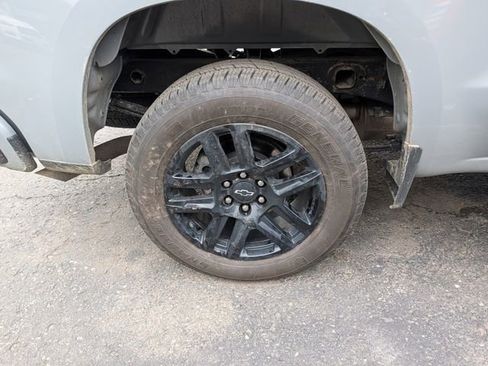 Used 2024 Chevrolet Silverado 1500 Custom AWD/4WD image 6