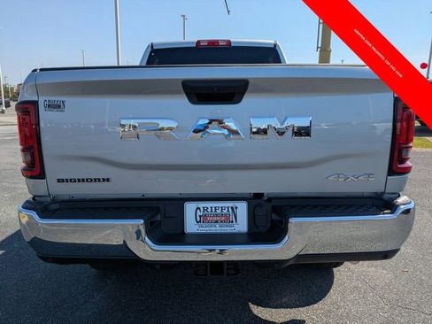New 2026 RAM 2500 Big Horn AWD/4WD image 4