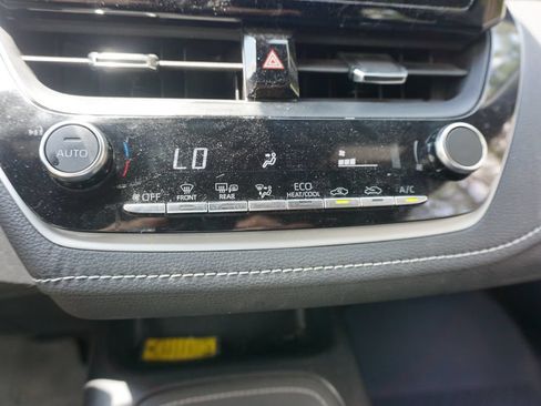 Used 2023 Toyota Corolla SE FWD image 13