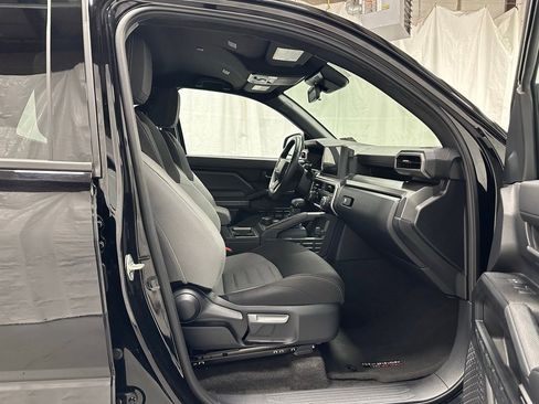 Used 2025 Toyota 4Runner TRD Off-Road image 56