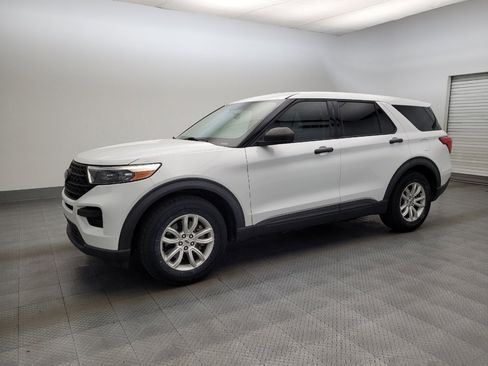 Used 2021 Ford Explorer 2WD image 2