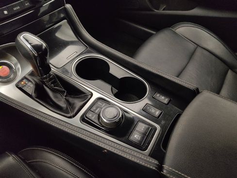 Used 2020 Nissan Maxima 3.5 SV w/ Floor Mat Group FWD image 26