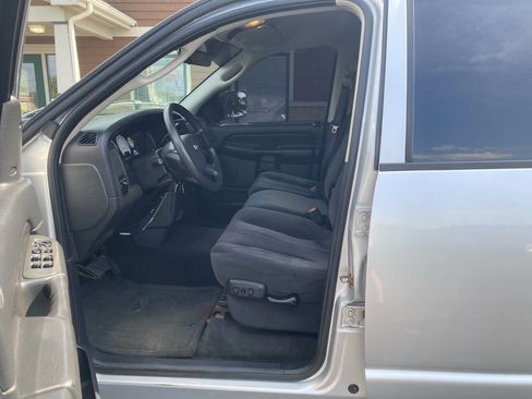 Used 2004 Dodge Ram 2500 Truck SLT w/ Trailer Tow Group image 10