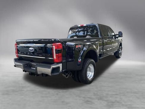 Used 2025 Ford F350 Lariat w/ Lariat Ultimate Package AWD/4WD image 6