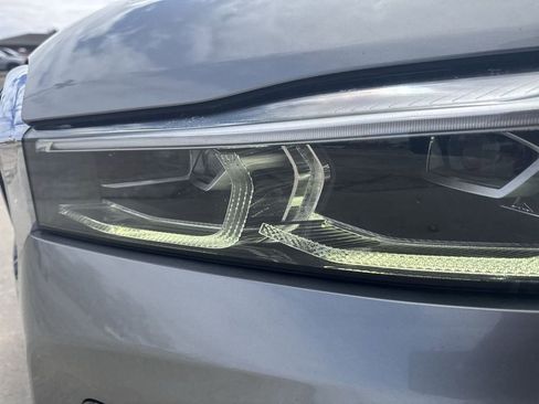 Used 2020 BMW 740i w/ Luxury Rear Seating Package image 10