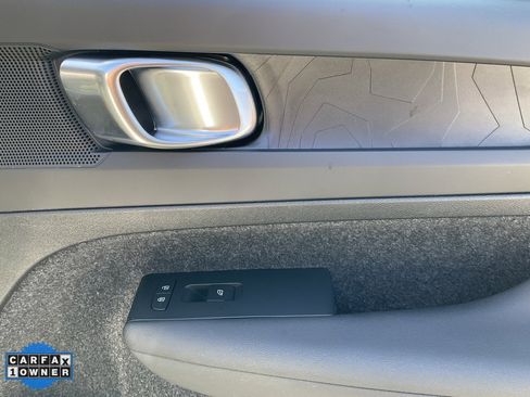 Used 2023 Volvo XC40 Recharge Plus image 69