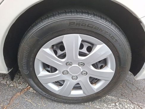 Used 2020 Subaru Impreza 2.0i image 6