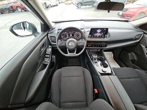 Used 2024 Nissan Rogue S image 21