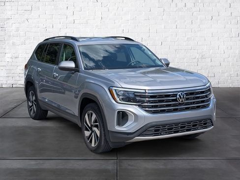 Used 2026 Volkswagen Atlas SE AWD/4WD image 2