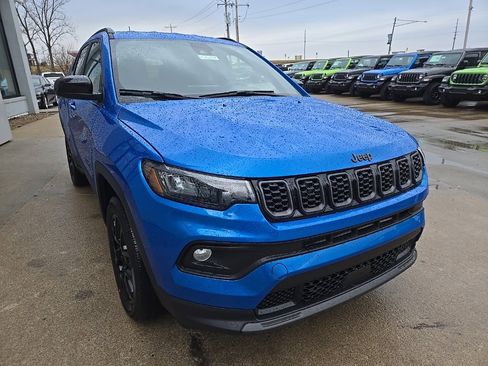 New 2026 Jeep Compass Latitude image 14