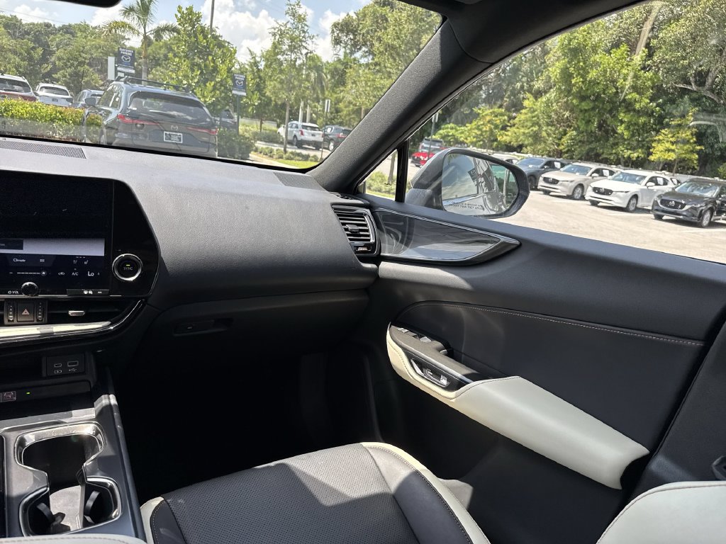 Used 2023 Lexus NX 350 AWD image 15