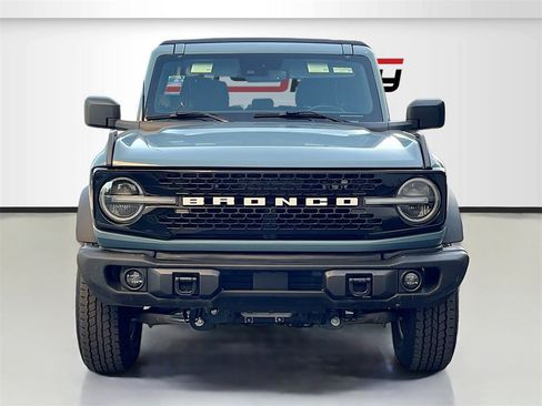 Used 2023 Ford Bronco Big Bend image 2