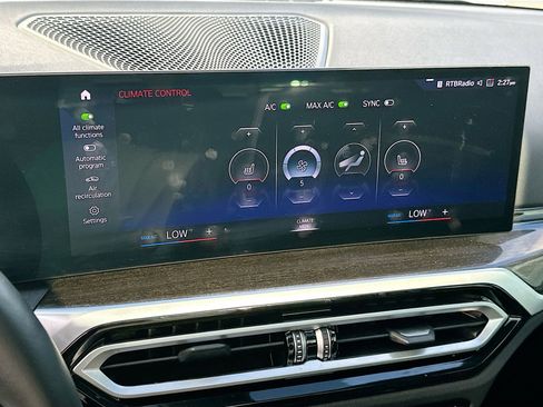 Used 2023 BMW 330i xDrive Sedan w/ Premium Package image 16