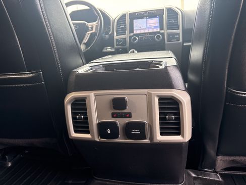 Used 2018 Ford F150 Lariat w/ Equipment Group 502A Luxury AWD/4WD image 10