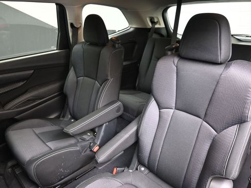 Certified 2024 Subaru Ascent Premium w/ Convenience Package image 21