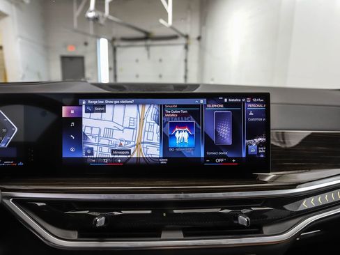 Certified 2023 BMW X7 xDrive40i w/ Premium Package image 15