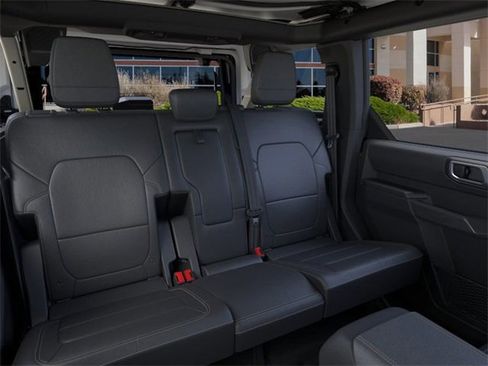 New 2025 Ford Bronco Badlands image 11