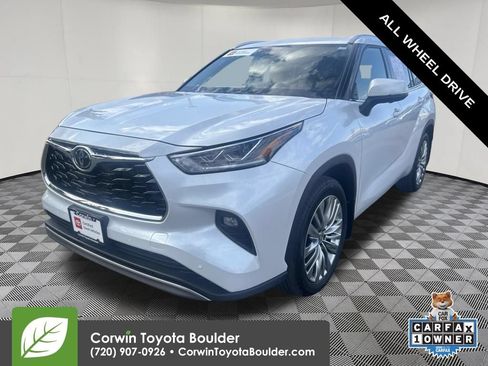 Certified 2026 Toyota Highlander Platinum AWD/4WD image 3