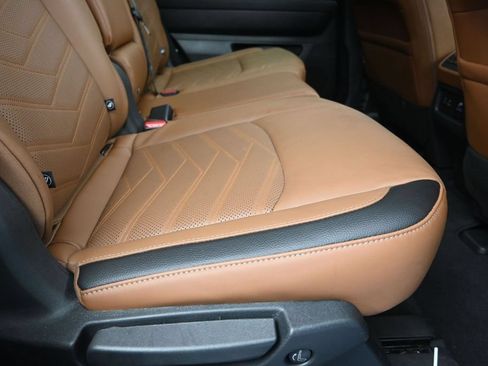 Used 2025 Nissan Pathfinder Platinum w/ Cargo Package FWD image 23