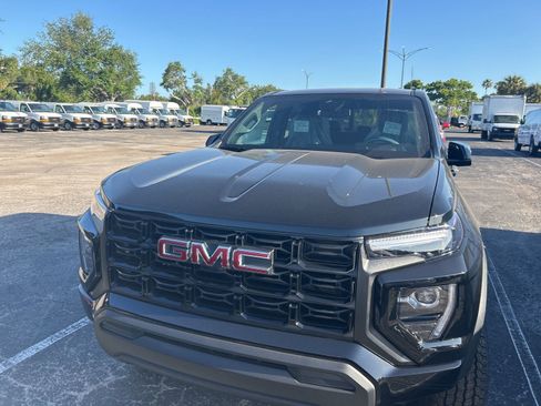 New 2026 GMC Canyon Elevation RWD image 2