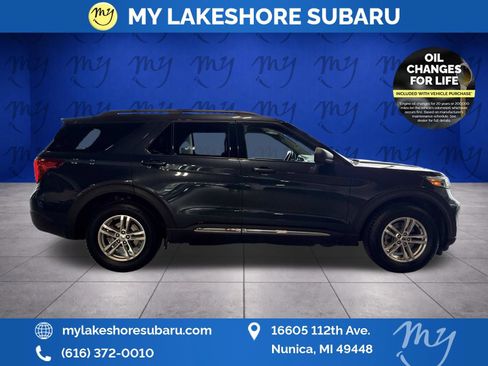 Used 2022 Ford Explorer XLT w/ Equipment Group 202A AWD/4WD image 9