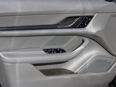 Used 2020 Porsche Taycan 4S AWD/4WD image 7