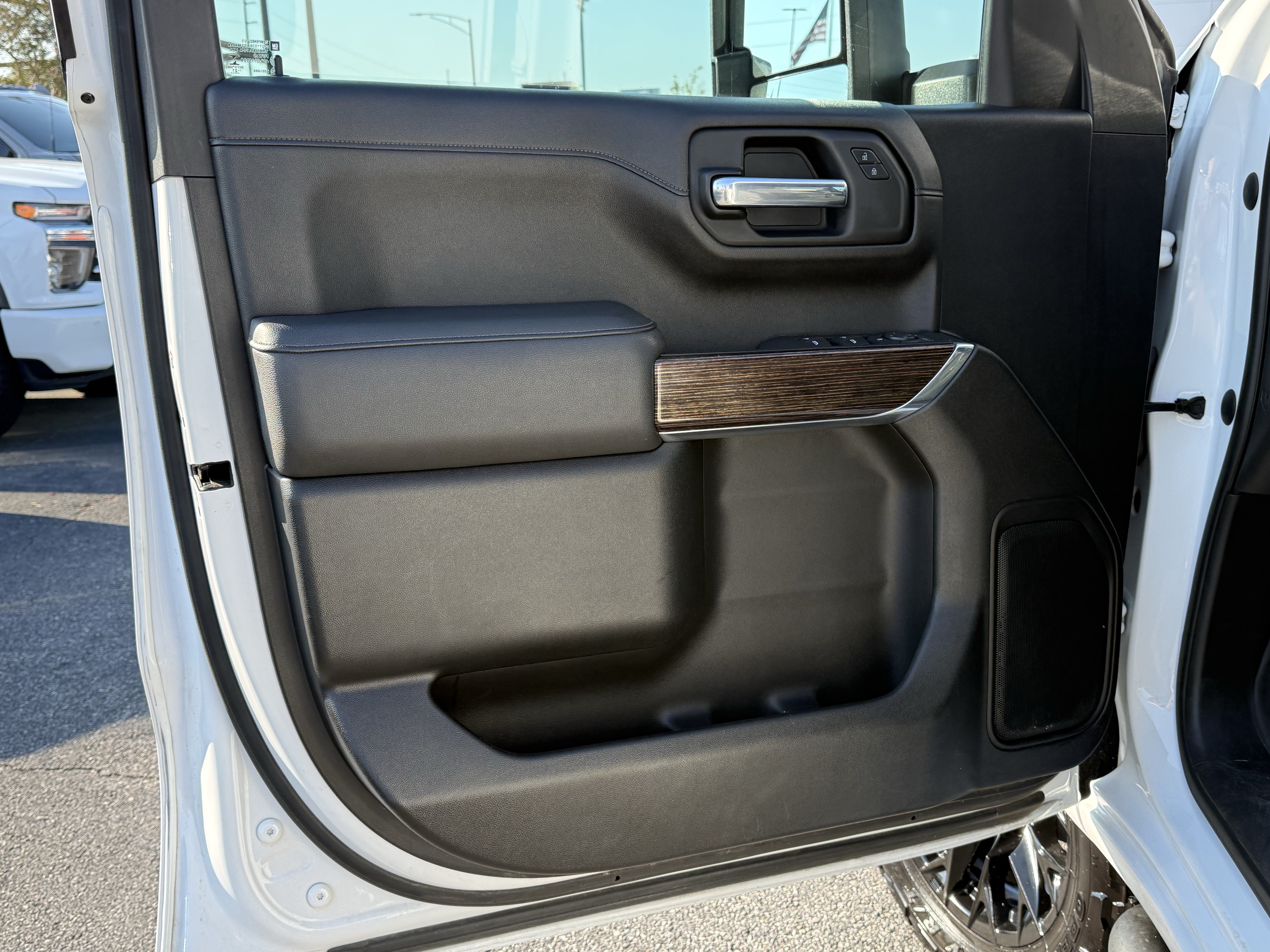Used 2021 GMC Sierra 1500 Elevation AWD/4WD image 14