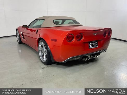 Used 2012 Chevrolet Corvette Grand Sport w/ 3LT Preferred Equipment Group RWD image 8