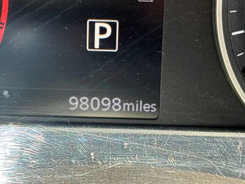 Used 2018 Nissan Kicks SV FWD image 7