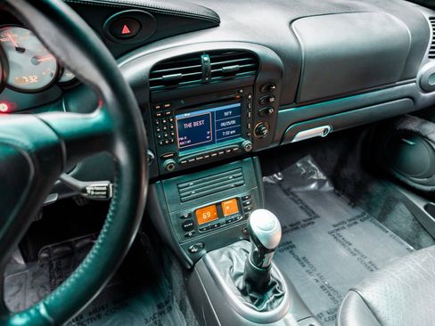 Used 2004 Porsche 911 Turbo image 47