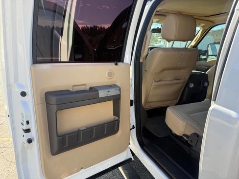 Used 2016 Ford F250 Lariat w/ Lariat Ultimate Package image 42