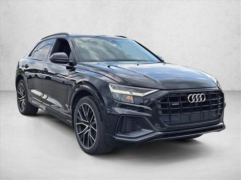 Used 2021 Audi Q8 Premium Plus w/ Premium Plus Package image 3