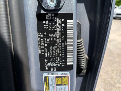 Used 2025 Kia Sportage LX FWD image 24
