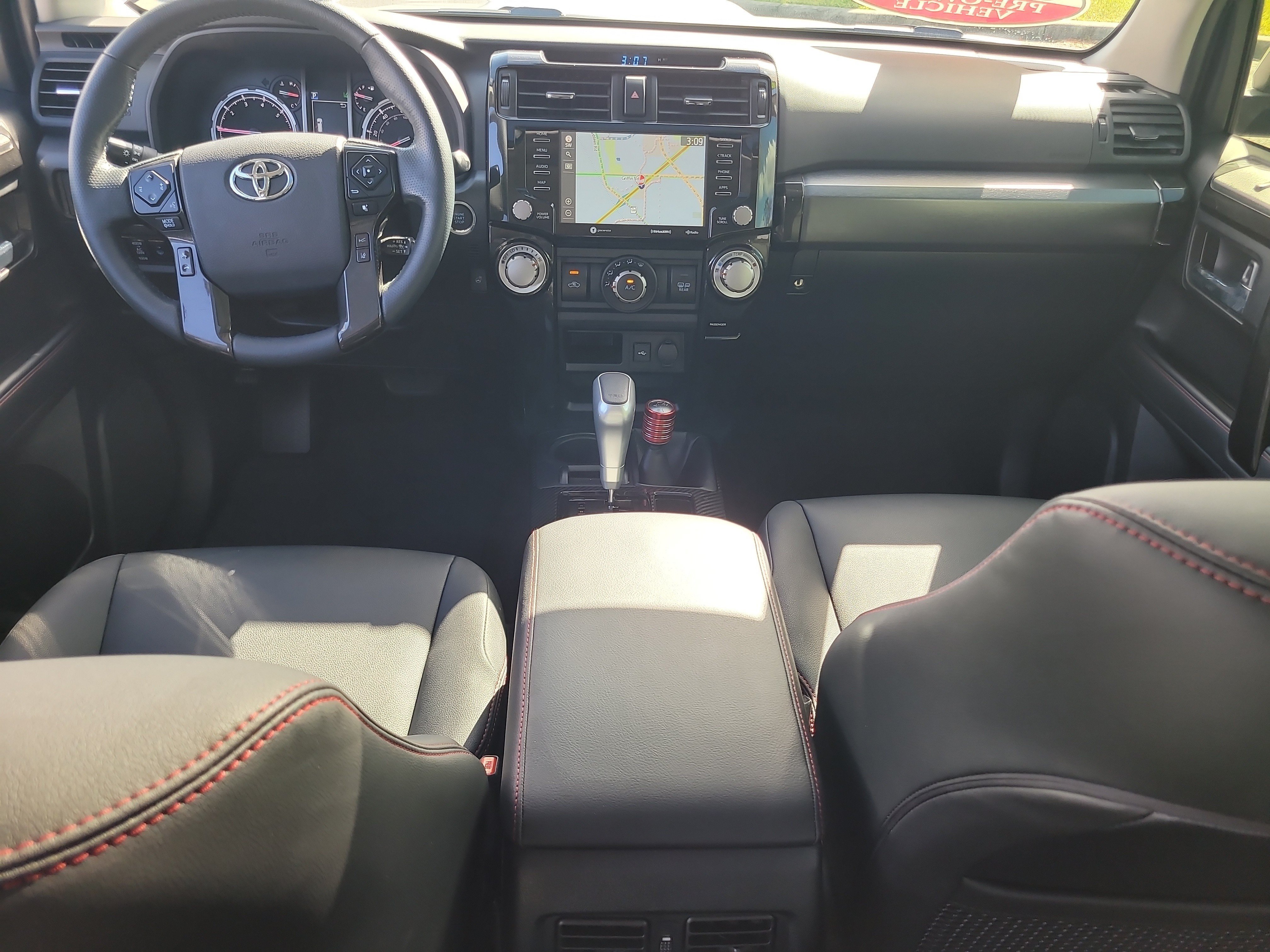 Used 2024 Toyota 4Runner TRD Off-Road Premium w/ Moonroof Package AWD/4WD image 16