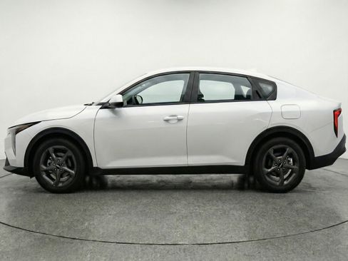 Used 2025 Kia K4 FWD image 5