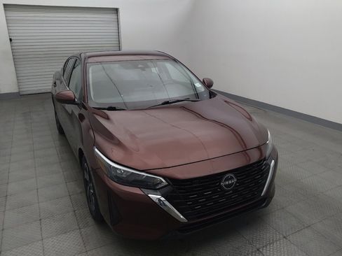 Used 2024 Nissan Sentra SV FWD image 14