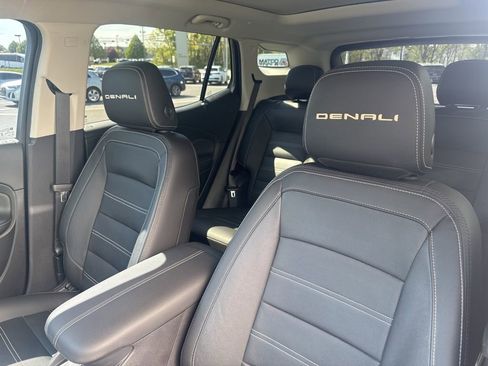 Used 2024 GMC Terrain Denali w/ Denali Premium Package AWD/4WD image 44