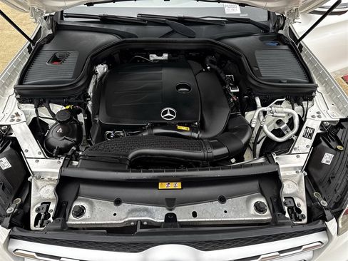 Used 2022 Mercedes-Benz GLC 300 image 32