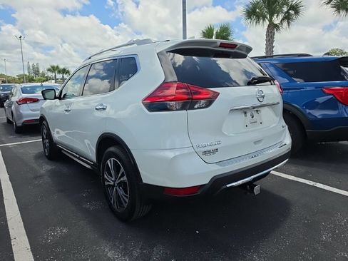 Used 2017 Nissan Rogue SL w/ SL Premium Package AWD/4WD image 12