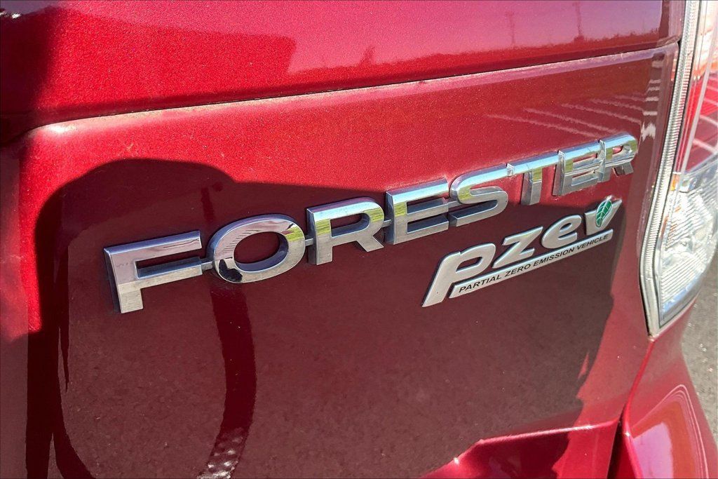 Used 2017 Subaru Forester 2.5i Premium AWD/4WD image 24