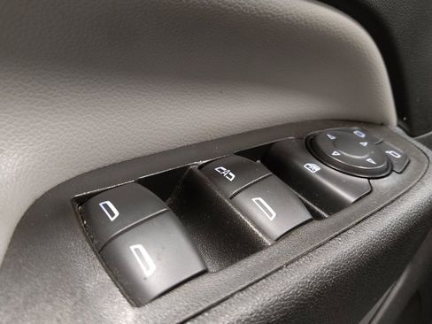 Used 2020 Chevrolet Equinox LS w/ LS Convenience Package FWD image 27