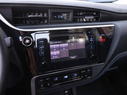 Certified 2019 Toyota Corolla SE FWD image 14
