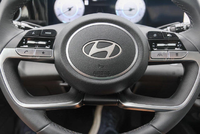 New 2026 Hyundai Elantra Limited FWD image 23