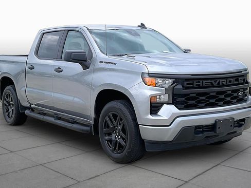 Certified 2026 Chevrolet Silverado 1500 Custom w/ LPO, Dark Essentials Package RWD image 3