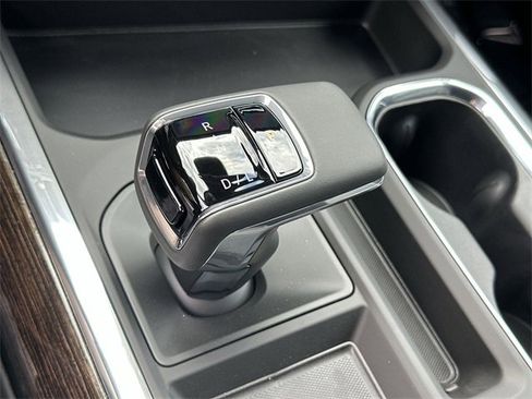 New 2026 GMC Sierra 1500 Elevation w/ LPO, Elevation Black Package image 13